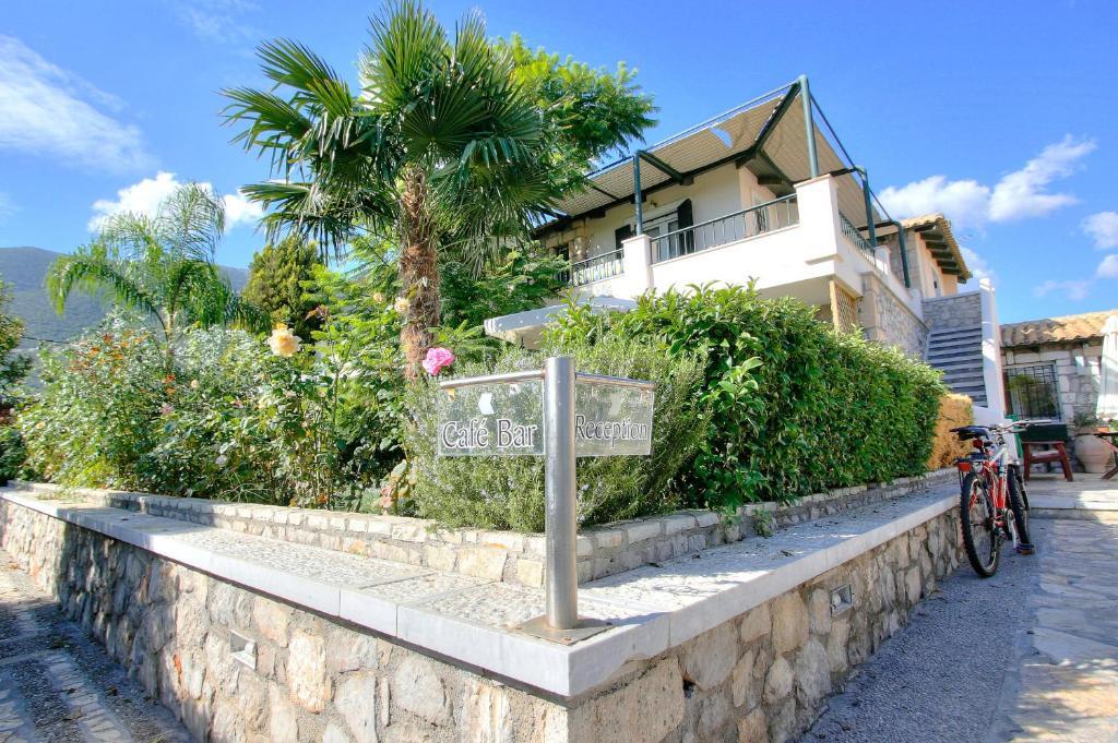 Sunny Garden Aparthotel Epidaurus Exterior foto